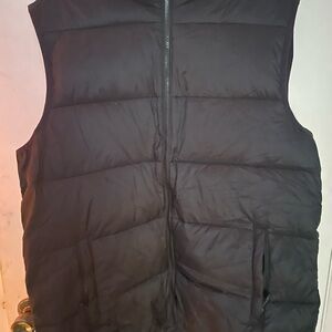 Swiss Tech Men's Dark Puffer Vest